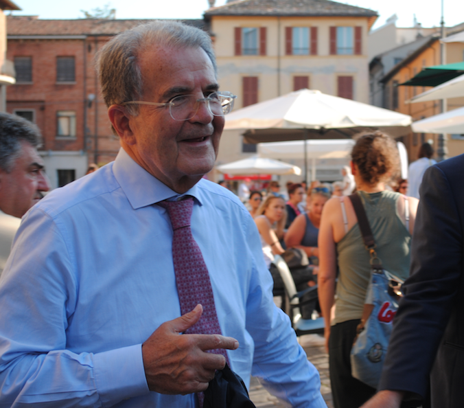 Romano Prodi a Passaggi: ripartire dall’Europa per “assestare il piano inclinato” del nostro presente