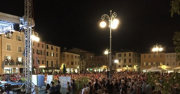 Quattro domande per un sindaco: le risposte dei candidati sul futuro di Passaggi Festival