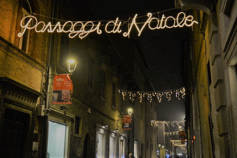 Passaggi di Natale illumina il centro storico di Fano