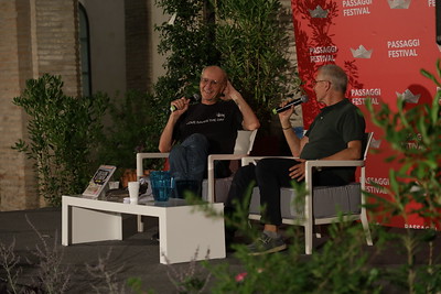 “Generazione alternativa 1991-1995”: Luca De Gennaro racconta i cinque anni che hanno cambiato per sempre la storia del rock.